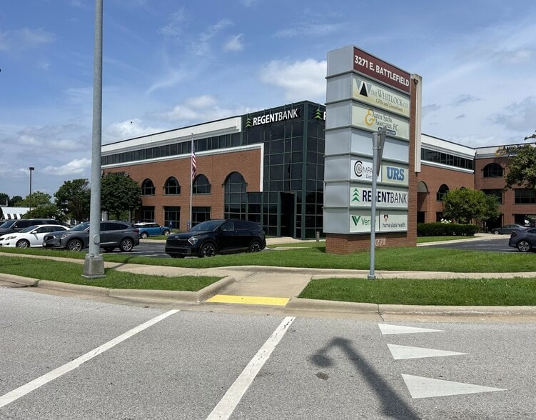 3271 E Battlefield St, Springfield, MO for lease - Building Photo - Image 2 of 19