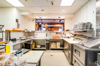 3921 Jack Kultgen Fwy, Waco, TX for sale Interior Photo- Image 1 of 12