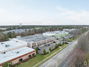 54 Old Dock Rd, Yaphank, NY - aerial  map view