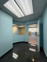 3250 Wilshire Blvd, Los Angeles, CA for lease Interior Photo- Image 1 of 19
