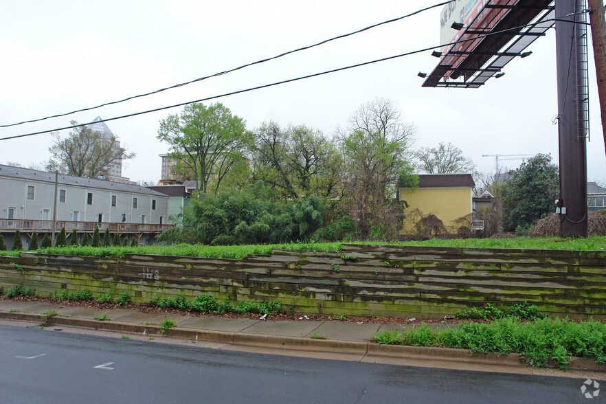 313 W 11th St, Charlotte, NC for sale - Building Photo - Image 3 of 4