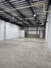 50 Airpark Dr, Rochester, NY for lease Interior Photo- Image 1 of 4