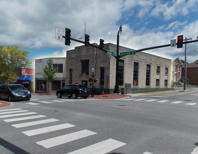 100-108 N Main St, Blacksburg, VA for lease - Building Photo - Image 1 of 13