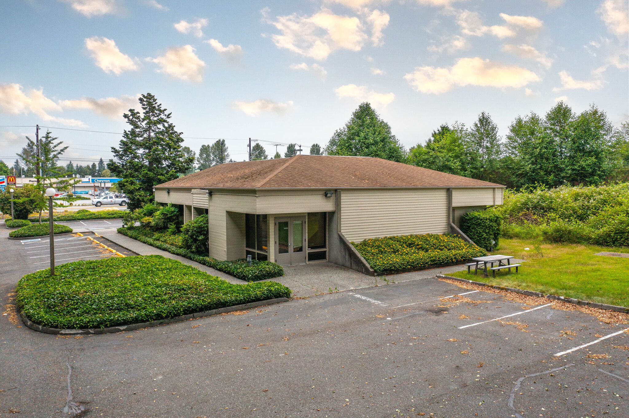 7530 204th St NE, Arlington, WA 98223 - Office for Sale | LoopNet