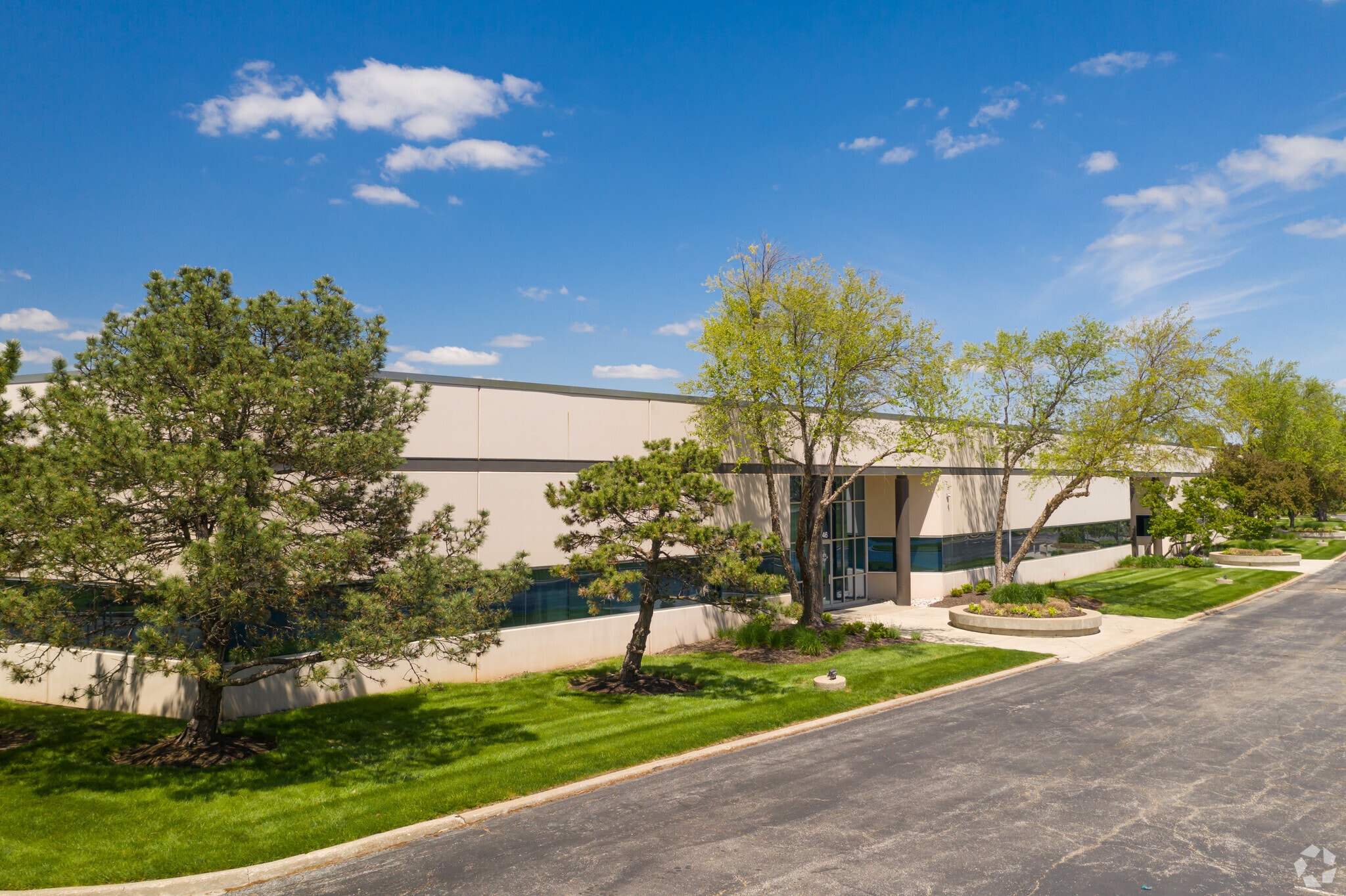 11140-11146 Thompson Ave, Lenexa, KS for sale Primary Photo- Image 1 of 1