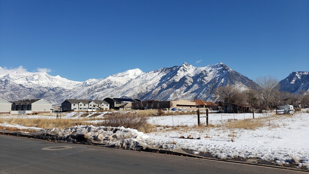 10806 N 5400 W, Highland, UT for sale - Building Photo - Image 1 of 1