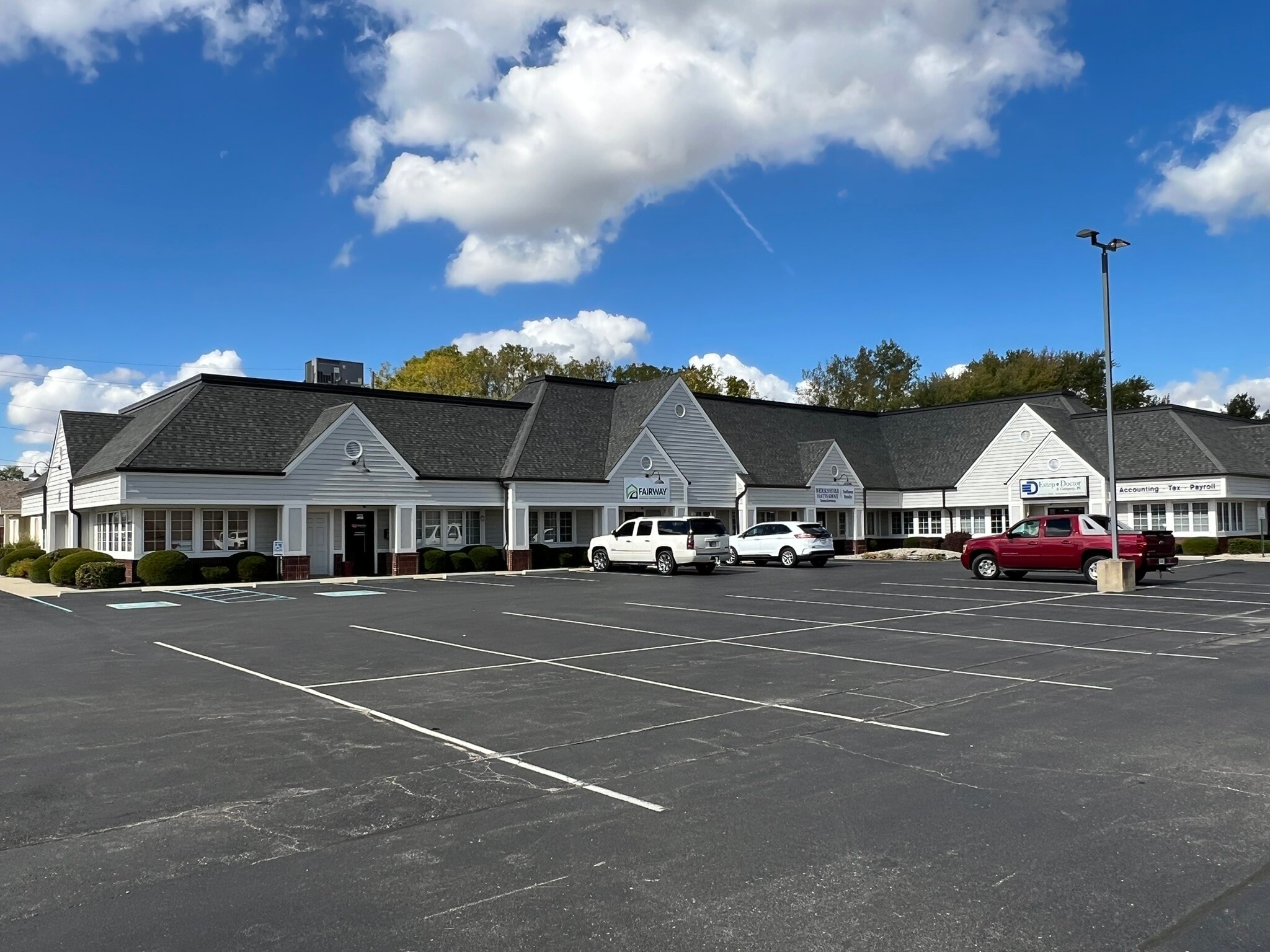 1320 E 53rd St, Anderson, IN for lease Building Photo- Image 1 of 19