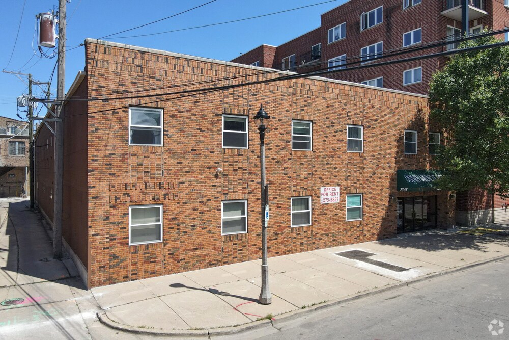 3245 Grove Ave, Berwyn, IL for lease Building Photo- Image 1 of 5