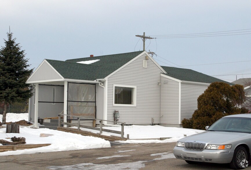 2531 W Main St, Lowell, MI for sale - Primary Photo - Image 1 of 1