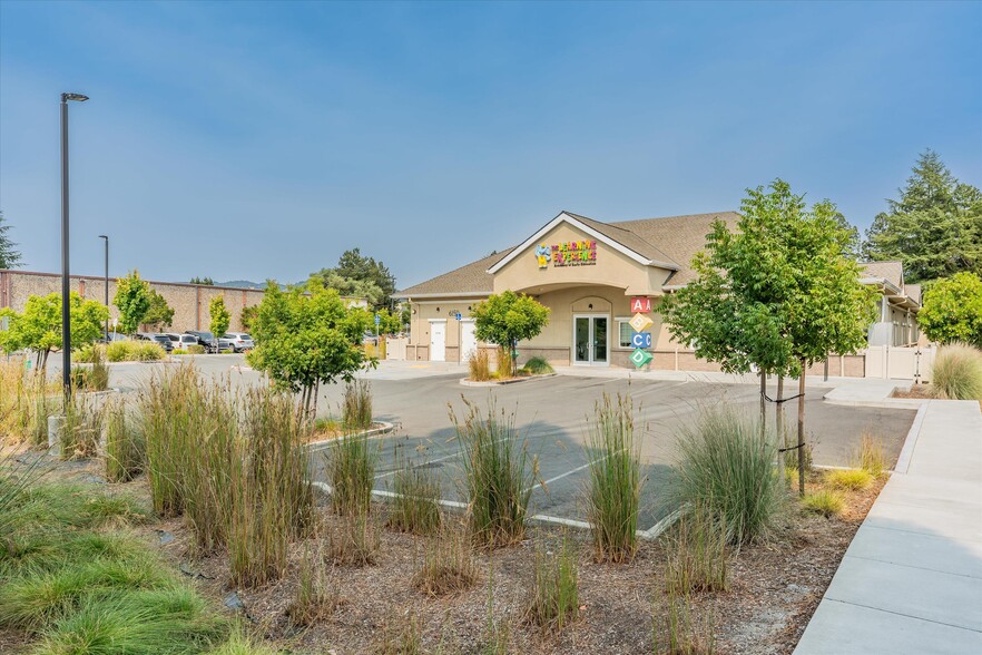 6150 Commerce Blvd, Rohnert Park, CA for sale - Building Photo - Image 1 of 23