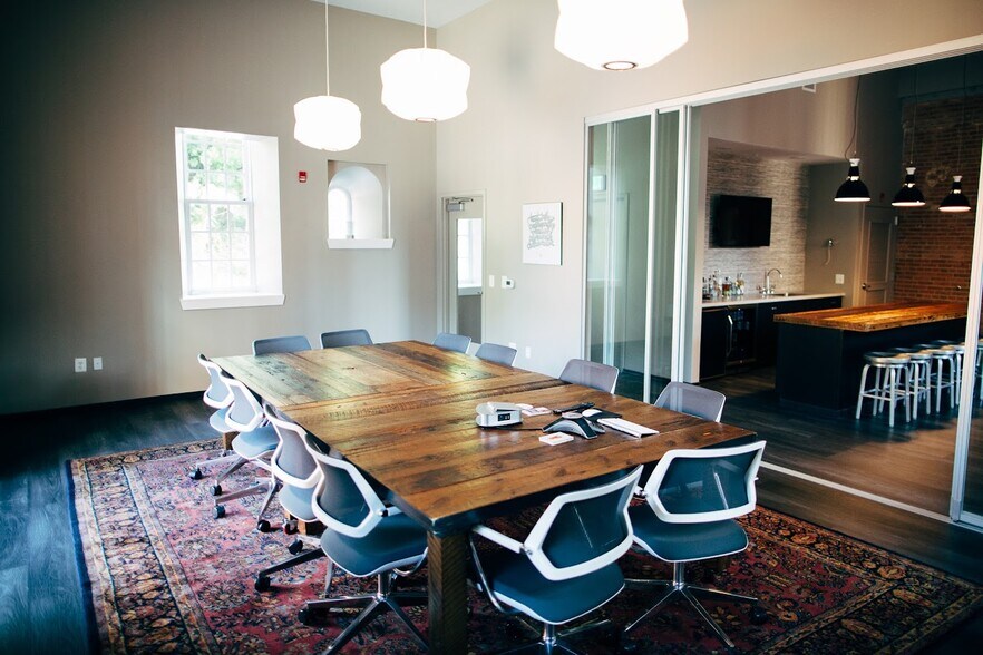 3000 Falls Rd, Baltimore, MD for lease - Building Photo - Image 3 of 16