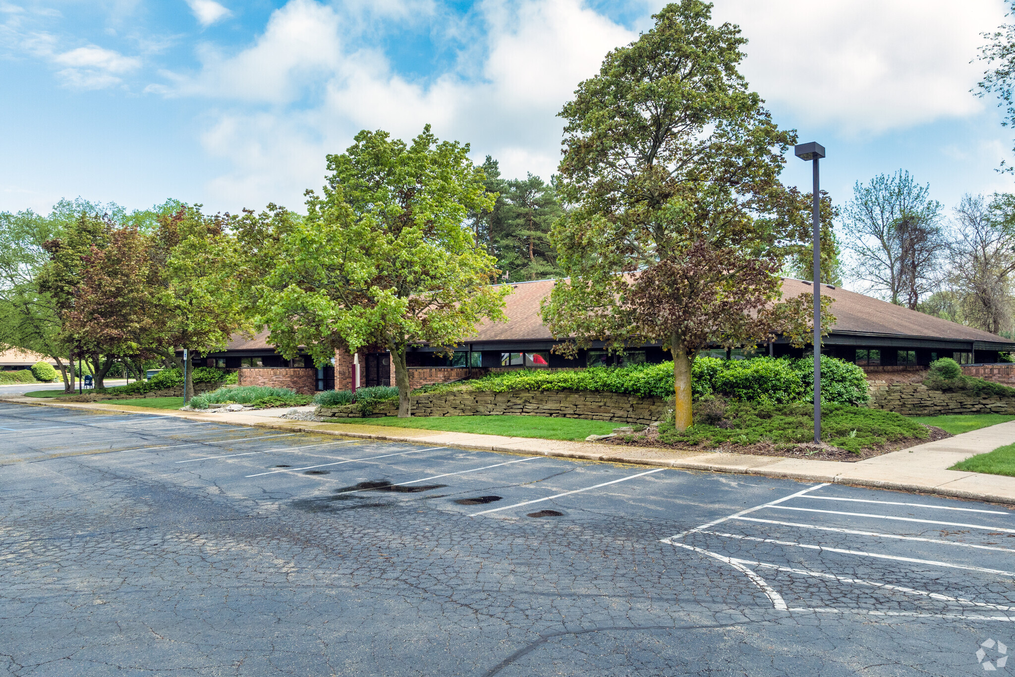 4625 Beckley Rd, Battle Creek, MI for lease Primary Photo- Image 1 of 6