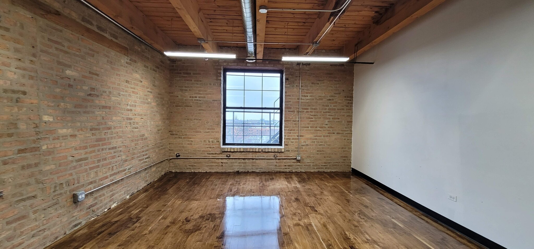 1100 W Cermak Rd, Chicago, IL for lease Interior Photo- Image 1 of 1