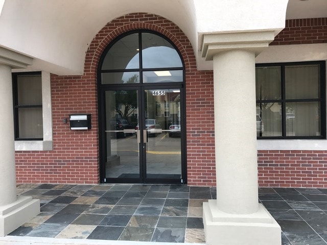 4655 Techniplex Dr, Stafford, TX for lease - Building Photo - Image 2 of 15