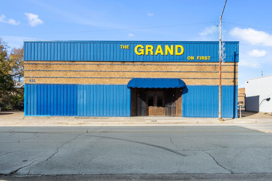 416 S 1st St, Lufkin, TX 75901