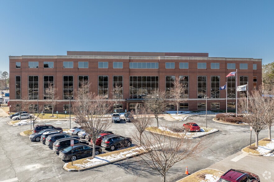 4840 Cox Rd, Glen Allen, VA for lease - Building Photo - Image 3 of 3