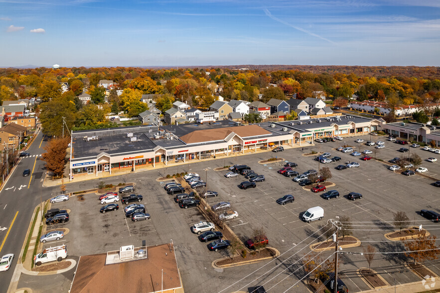 1-199 Elden St, Herndon, VA for lease - Building Photo - Image 1 of 7