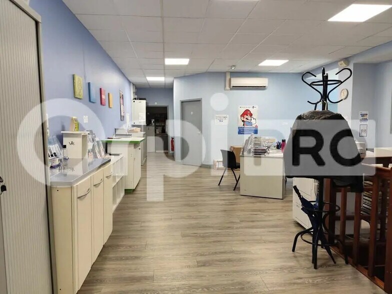 Office in Limoges for lease - Interior Photo - Image 3 of 5