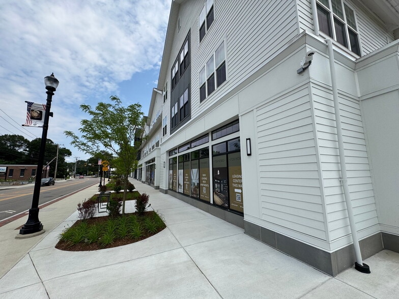 770 Water St, Framingham, MA for lease - Building Photo - Image 3 of 9