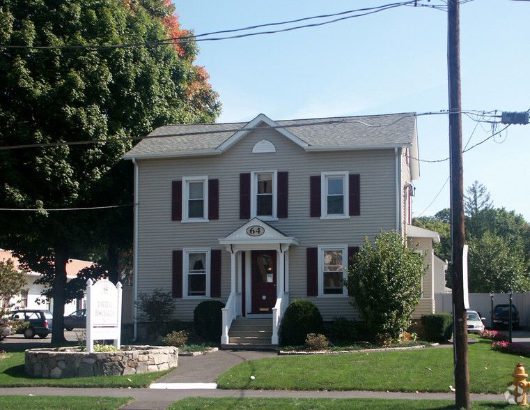 64 North St, Danbury, CT for sale - Primary Photo - Image 1 of 8