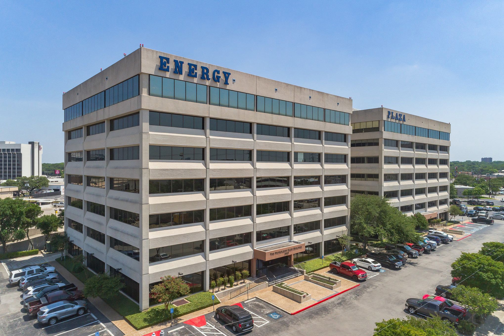 8610 N New Braunfels Ave, San Antonio, TX for lease Building Photo- Image 1 of 4