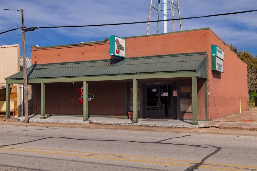 8915 Main St, Needville, TX for sale - Primary Photo - Image 1 of 1