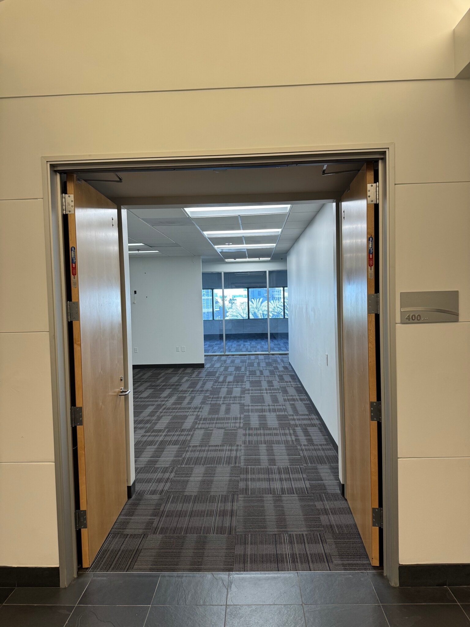 4 Hutton Centre Dr, Santa Ana, CA for lease Building Photo- Image 1 of 15