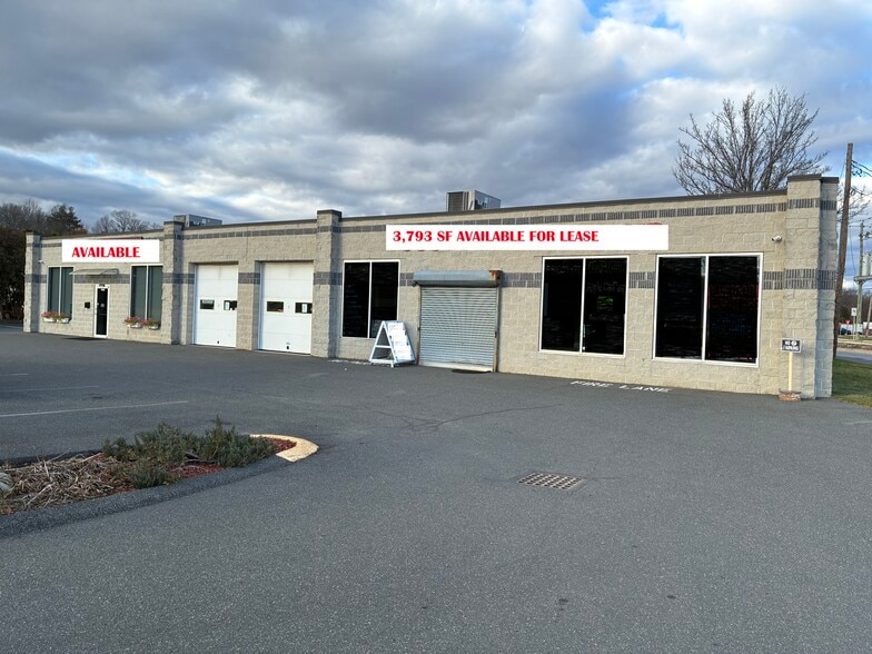 1448 Riverdale St, West Springfield, MA for lease - Building Photo - Image 2 of 3