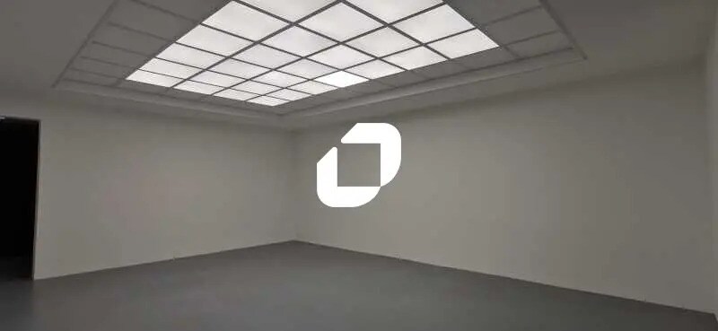 Retail in Paris for lease Interior Photo- Image 1 of 9