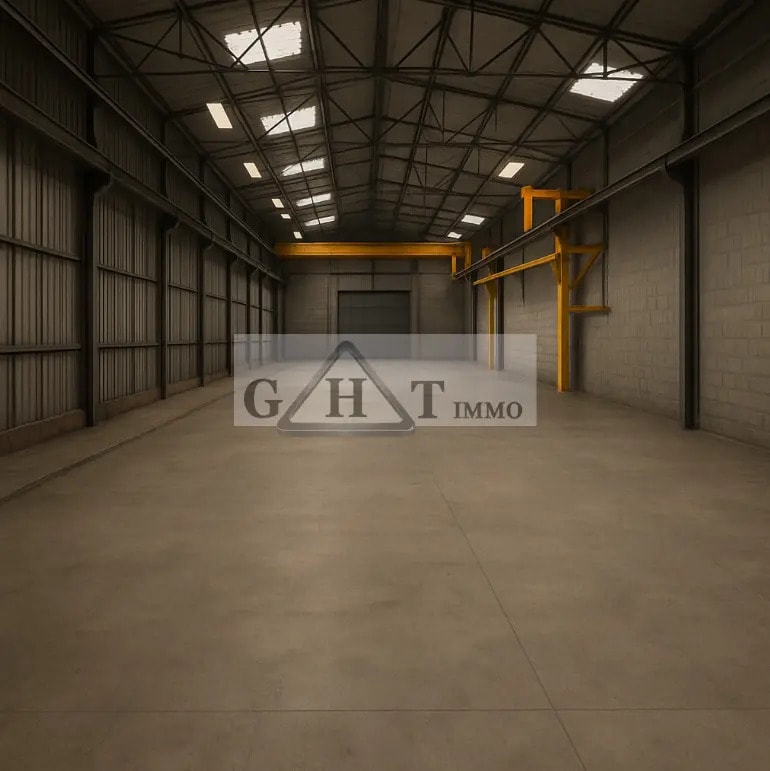 Industrial in Étampes for lease Interior Photo- Image 1 of 3