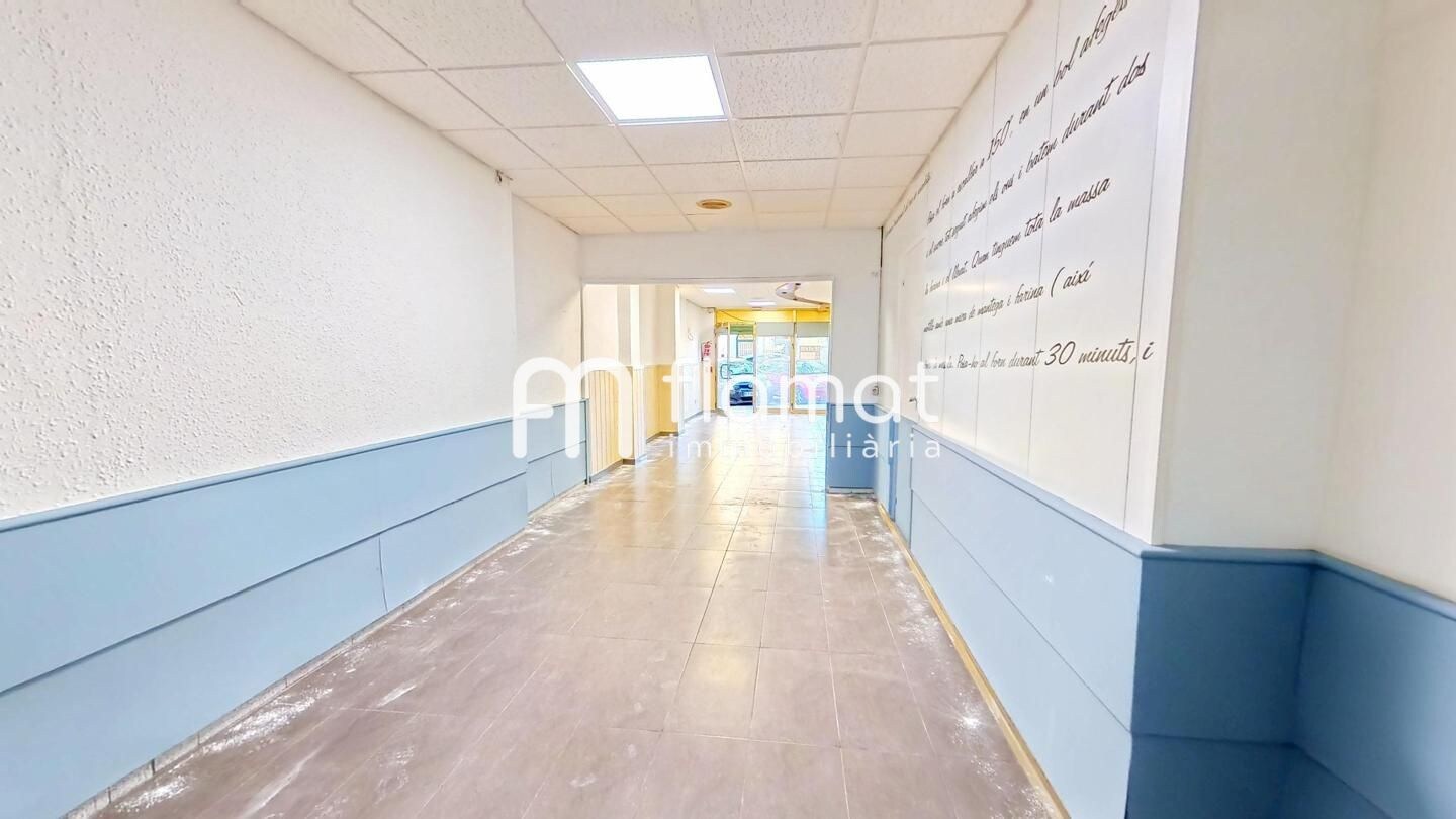Tarragona, TAR 43002 - Unit 2 - - Interior Photo - Image 2 of 19