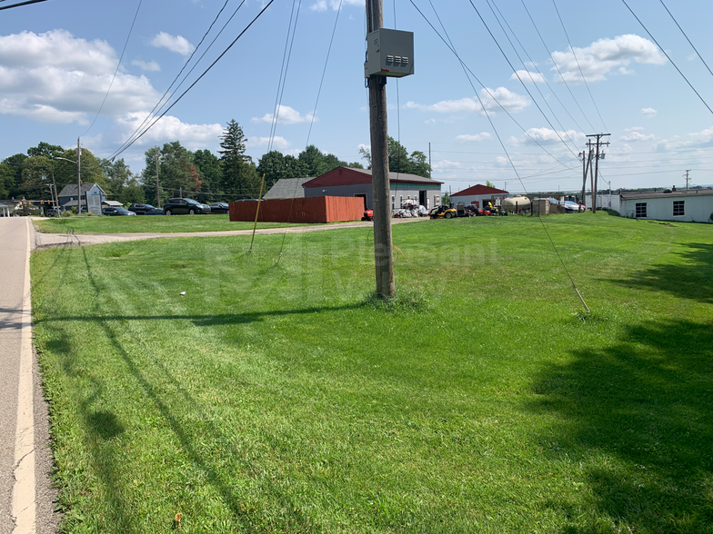 772 College St, Wadsworth, OH for sale - Building Photo - Image 3 of 3