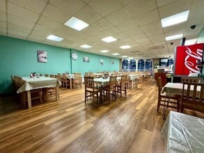 Station Crescent, Llandrindod Wells for lease Interior Photo- Image 2 of 7