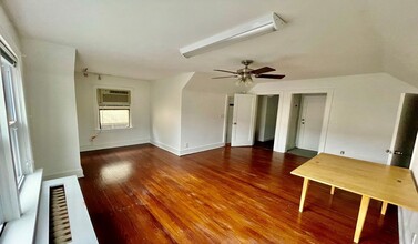 200 Willis Ave, Mineola, NY for lease Interior Photo- Image 1 of 3