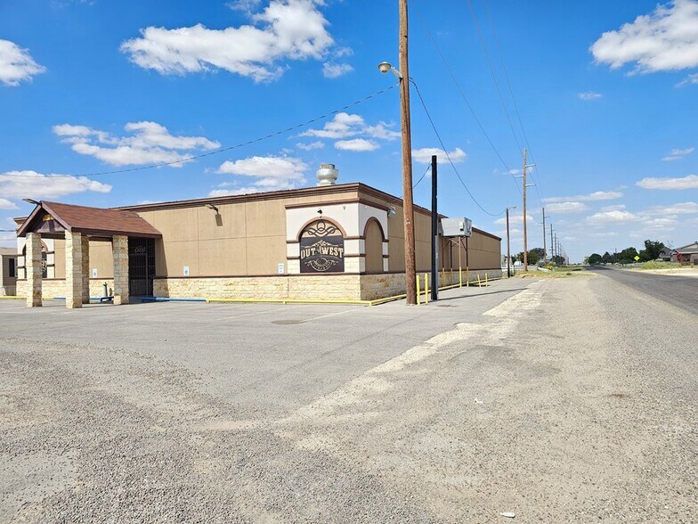 1600 N Main Ave, Monahans, TX for sale - Building Photo - Image 3 of 99