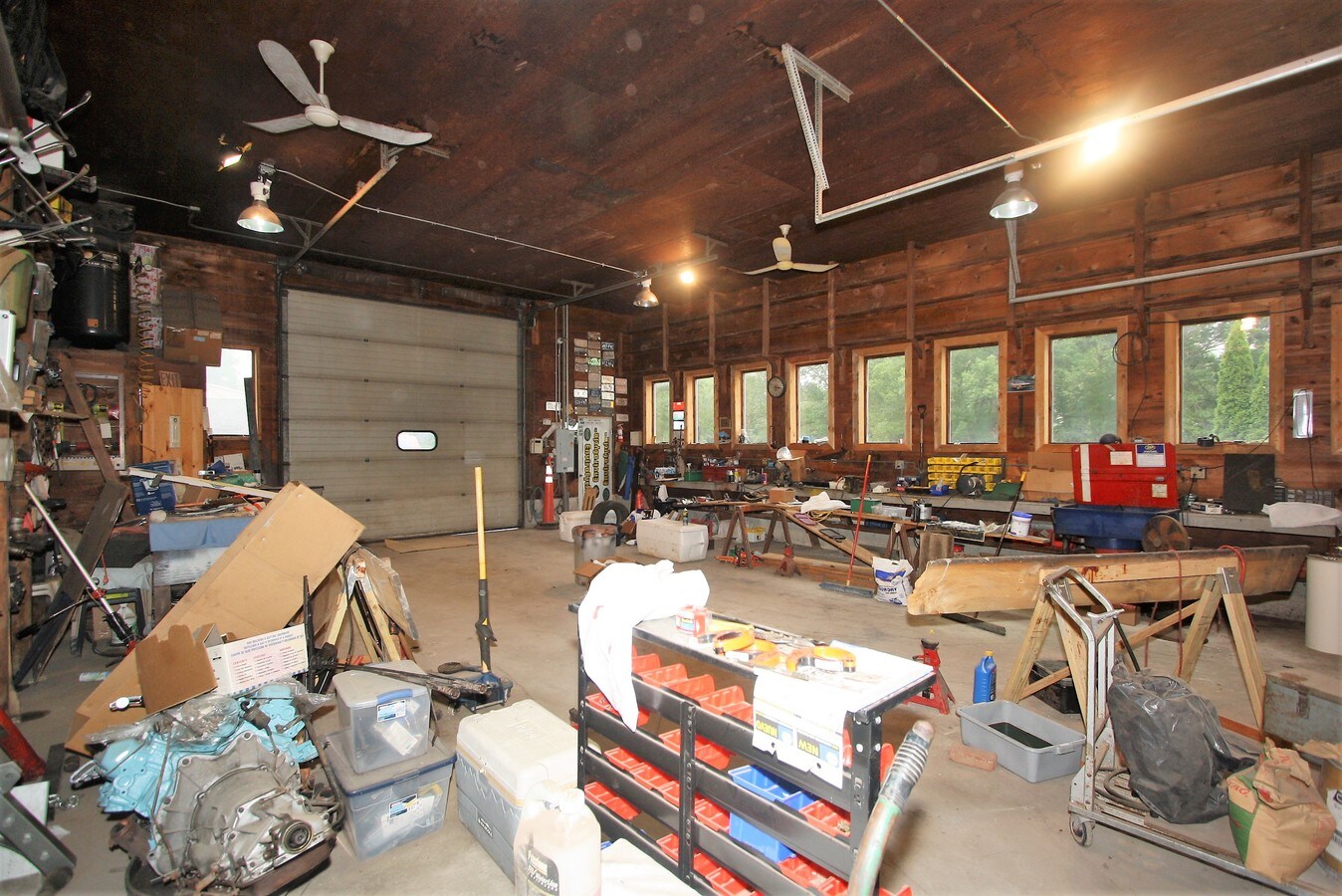 700 Hale St, Suffield, CT 06078