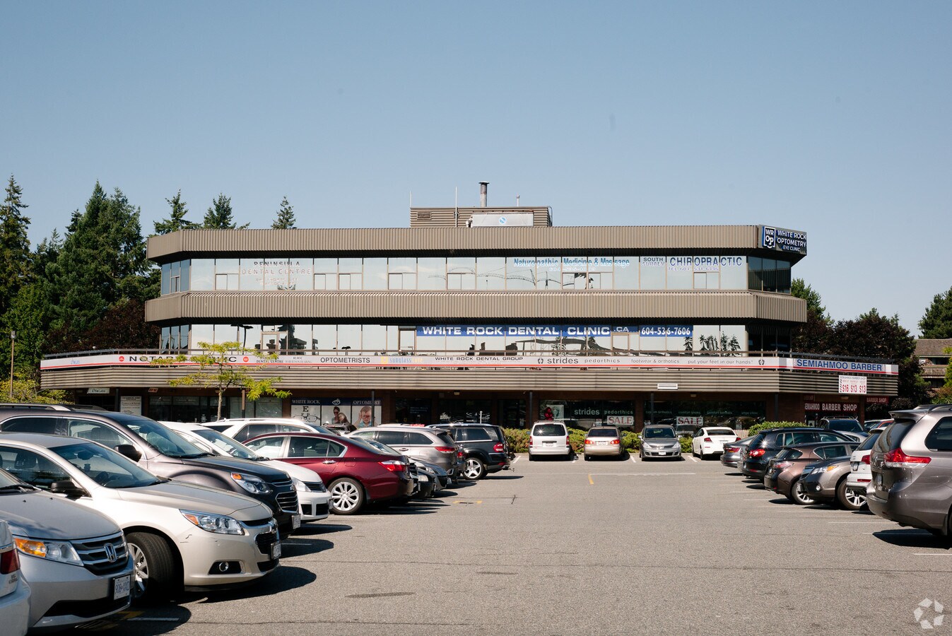 1656 Martin Dr, Surrey, BC V4A 6E7