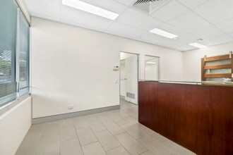 10 Moore St, Acacia Ridge for lease Interior Photo- Image 2 of 7