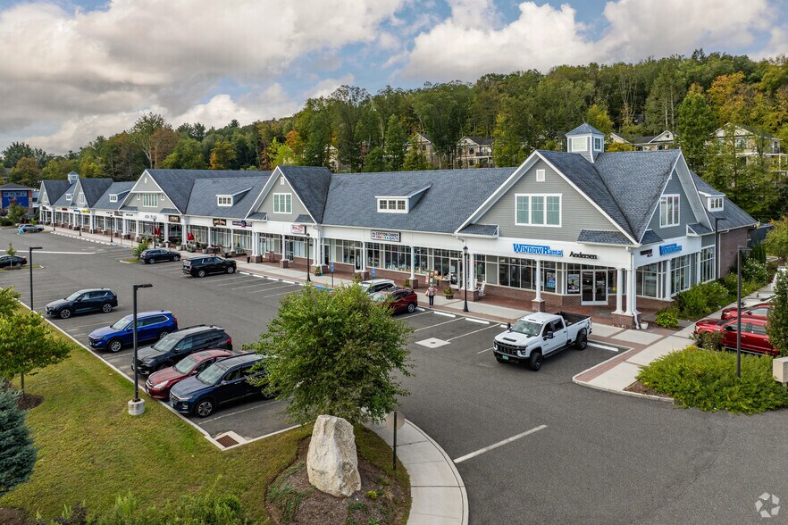 450 Federal Rd, Brookfield, CT for sale - Primary Photo - Image 1 of 1