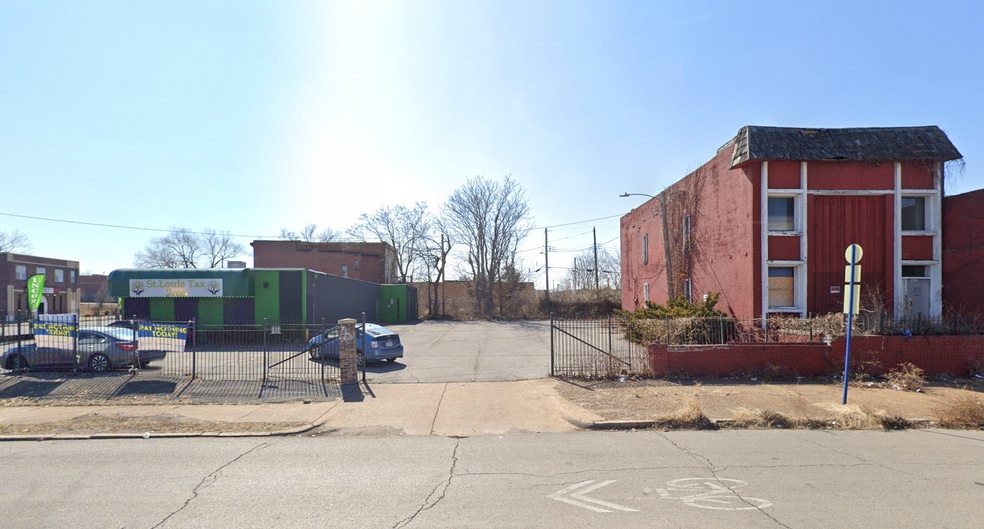 1441 N Grand Blvd, Saint Louis, MO for sale - Building Photo - Image 2 of 3