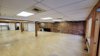 430 Rue Sainte-Hélène, Montréal, QC for lease Interior Photo- Image 2 of 8