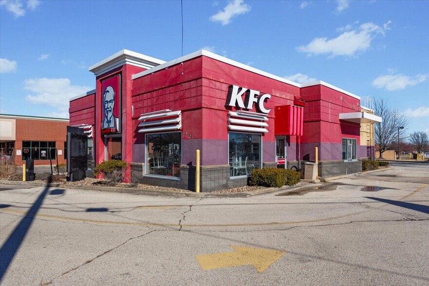3150 S 6th St, Springfield, IL for lease - Building Photo - Image 3 of 4