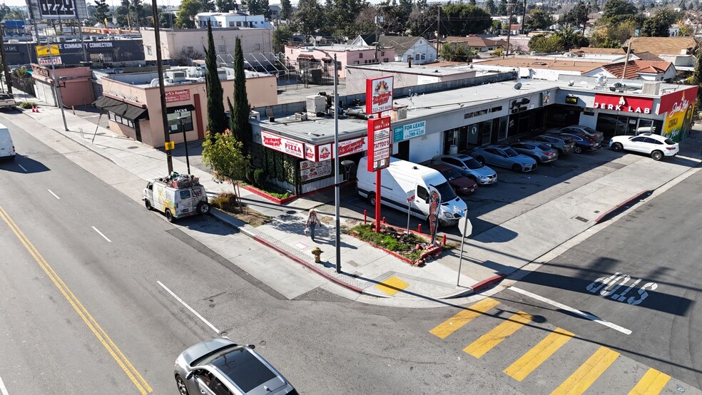 3961 S Western Ave, Los Angeles, CA for lease - Building Photo - Image 3 of 6