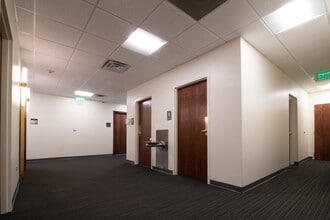 4119 W Shamrock Ln, Mchenry, IL for sale Interior Photo- Image 2 of 5