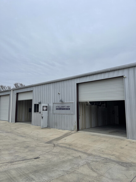 18281 FM 150 W, Driftwood, TX for lease - Building Photo - Image 3 of 10