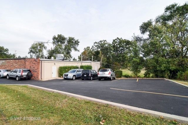 945 S Bartlett Rd, Streamwood, IL 60107 | LoopNet