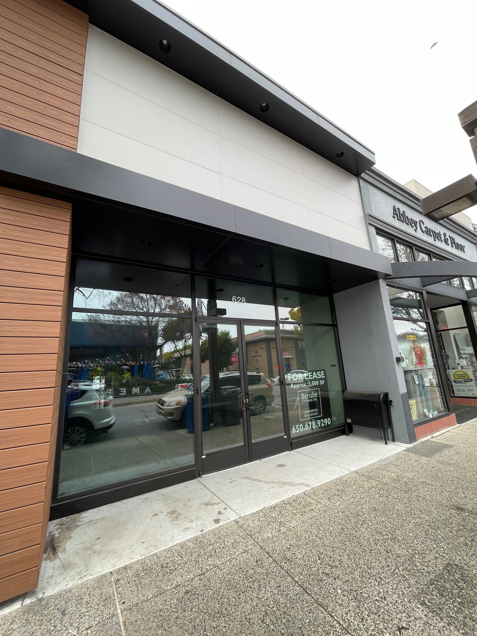 628 Santa Cruz Ave, Menlo Park, CA for lease Building Photo- Image 1 of 6