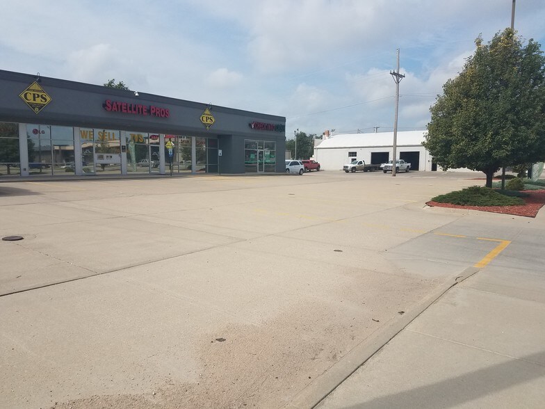 2823 10th St, Great Bend, KS for sale - Building Photo - Image 1 of 1