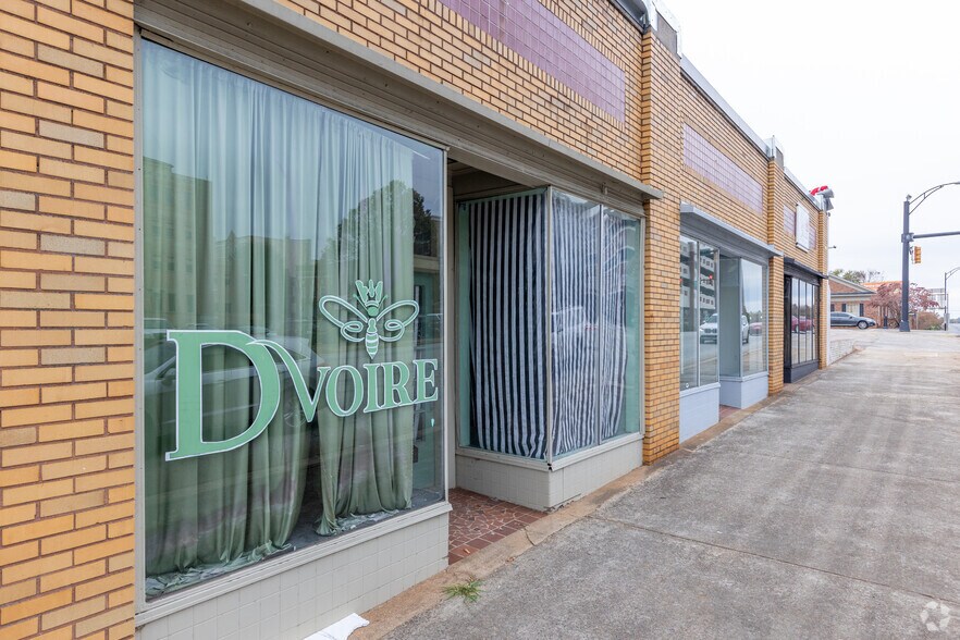 Retail for Sale in 200 W Benson St, Anderson, SC 29624 TenX Commercial