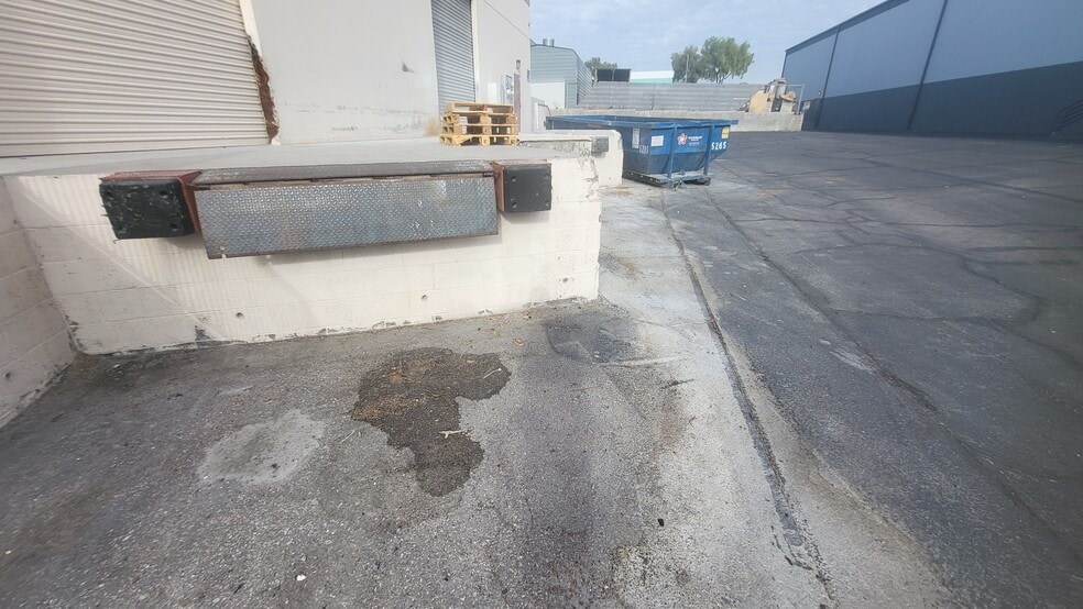 6225 S Mojave Rd, Las Vegas, NV for lease - Building Photo - Image 2 of 7